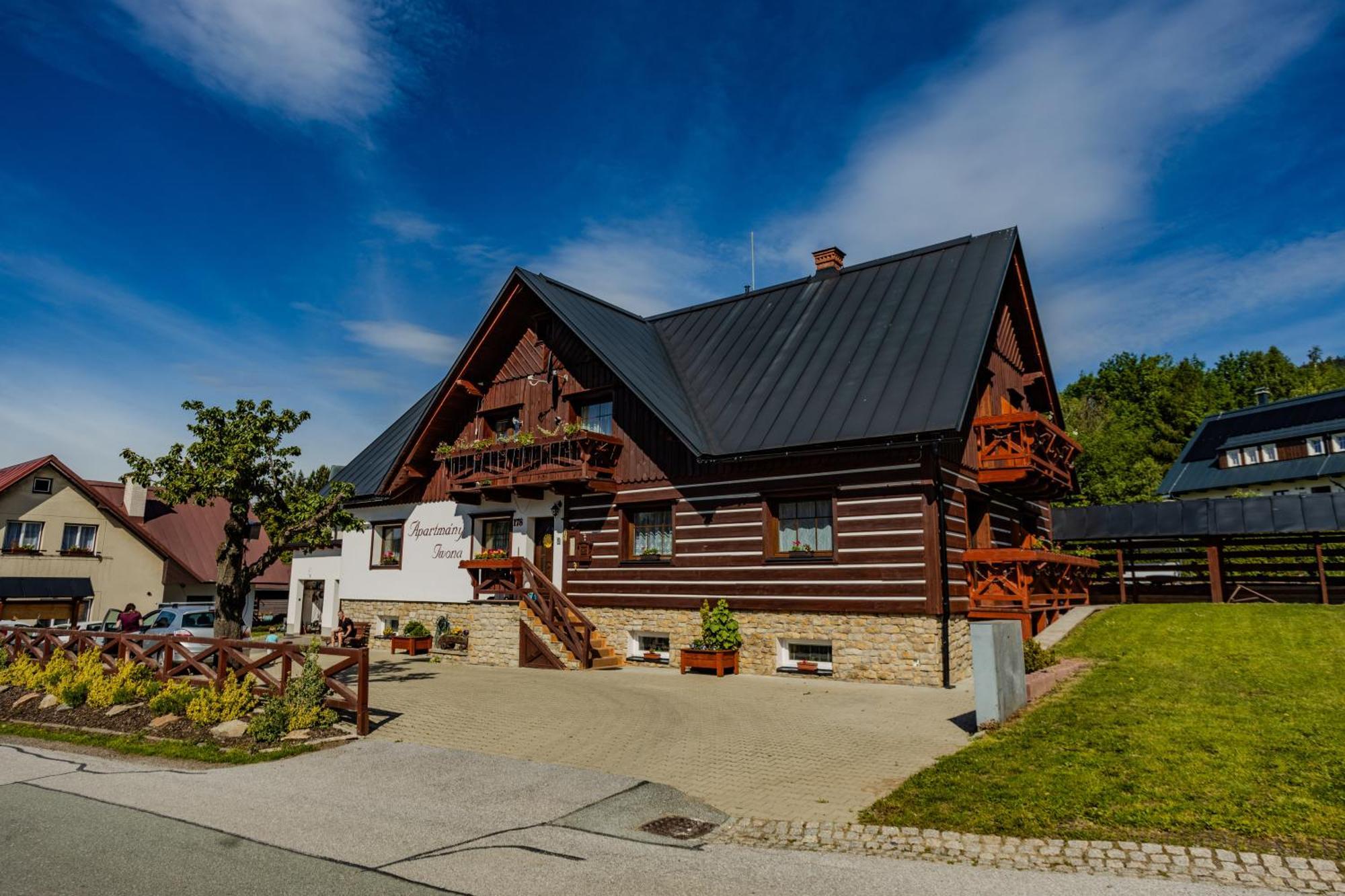 Apartmany Iwona Rokytnice nad Jizerou Luaran gambar