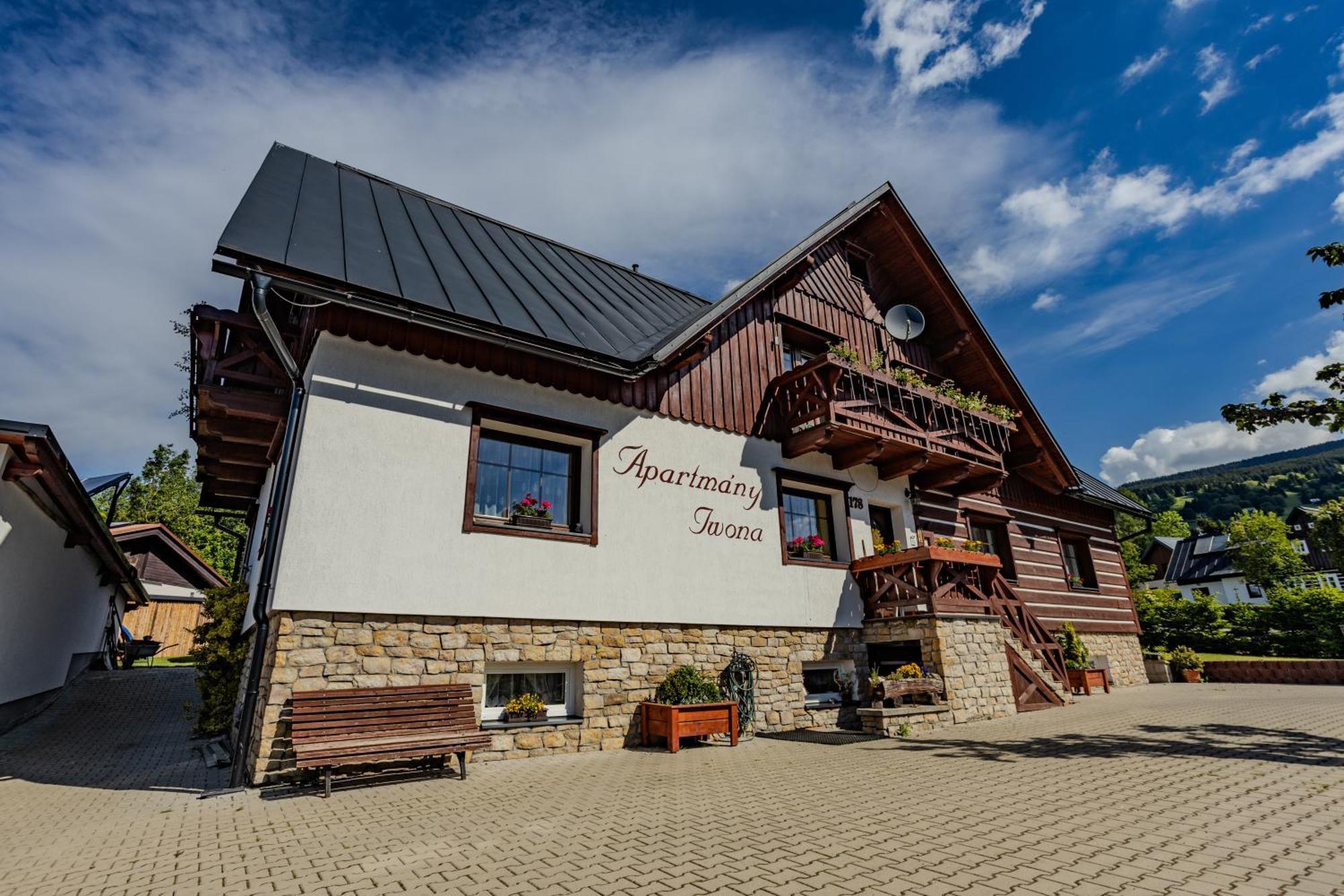 Apartmany Iwona Rokytnice nad Jizerou Luaran gambar