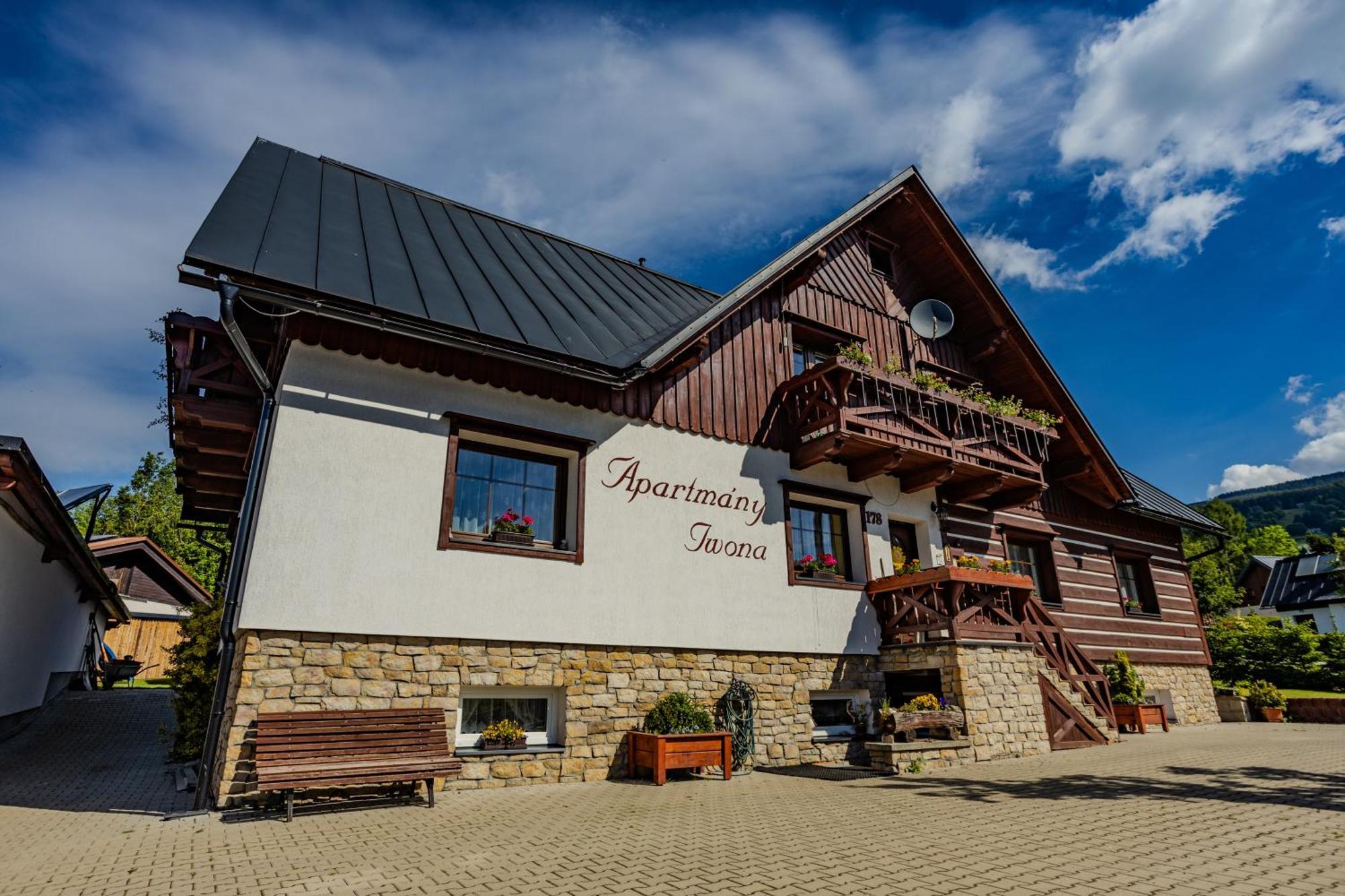 Apartmany Iwona Rokytnice nad Jizerou Luaran gambar